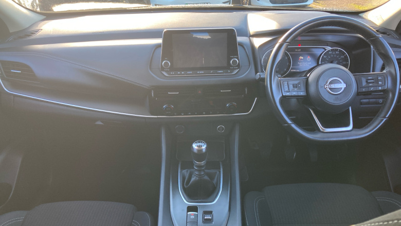 Nissan Qashqai 1.3 DiG-T MH Acenta Premium 5dr Petrol Hatchback